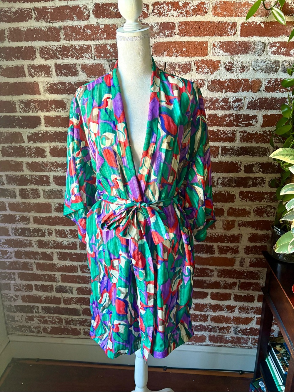 Vintage 80s/90s Cacique lingerie robe